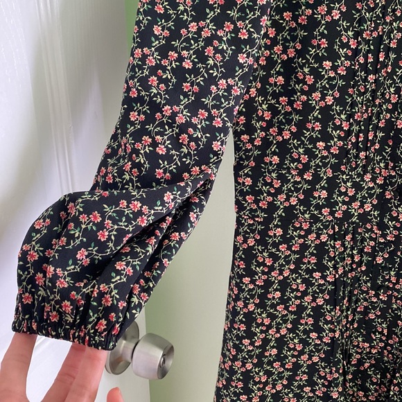 NWOT Women’s Topshop Floral Mini Dress Sz 0 - Picture 3 of 6